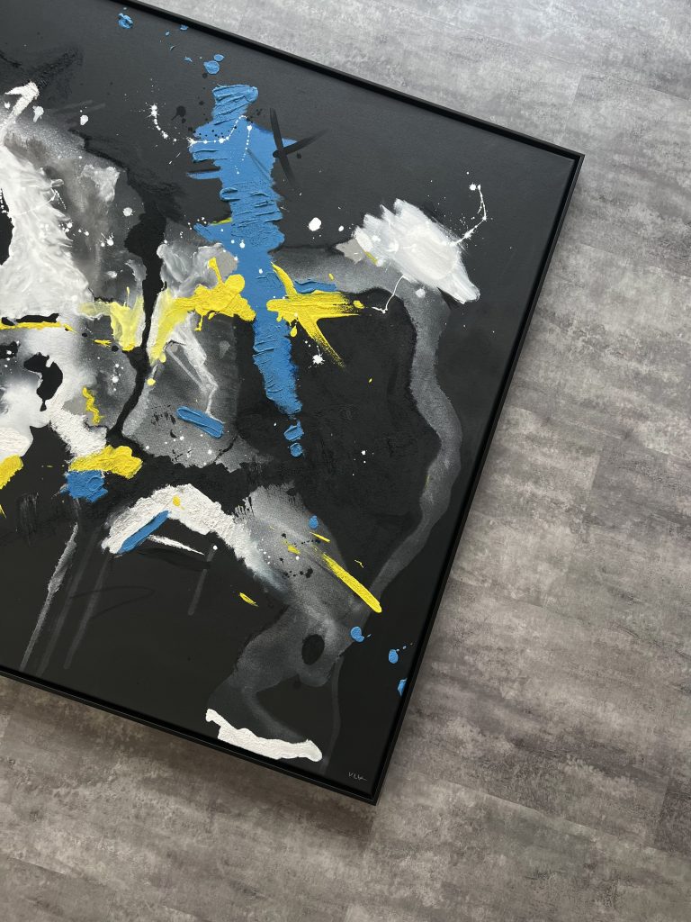 Abstraktes Kunstwerk Create your own Universe von Künstlerin Viola-Victoria